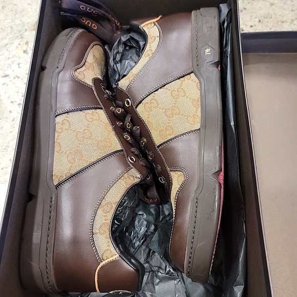 Eclusive & Rare and Desirable Classic Sneakers New, Never Used 7.5(G) Gucci Size - Picture 4 of 14